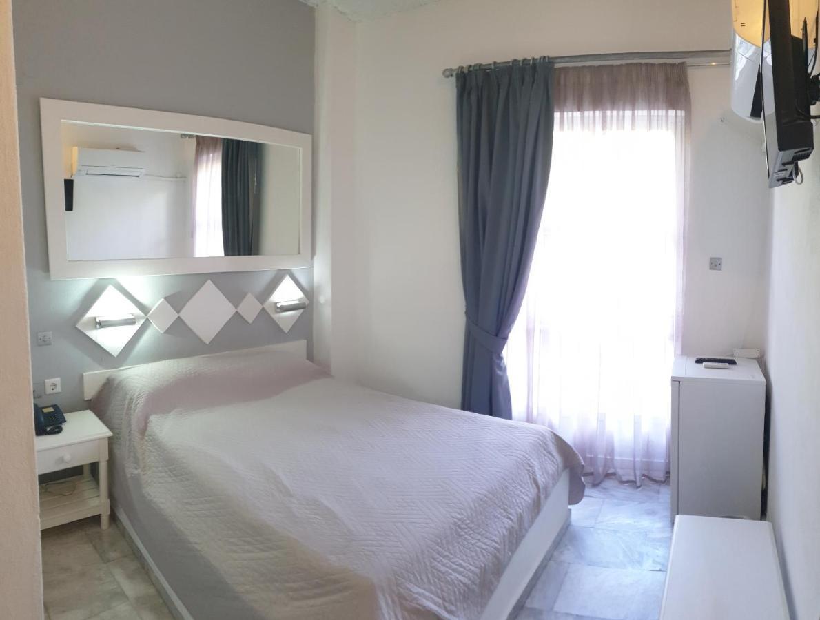 Porto Castello Hotel Fira  Exterior photo